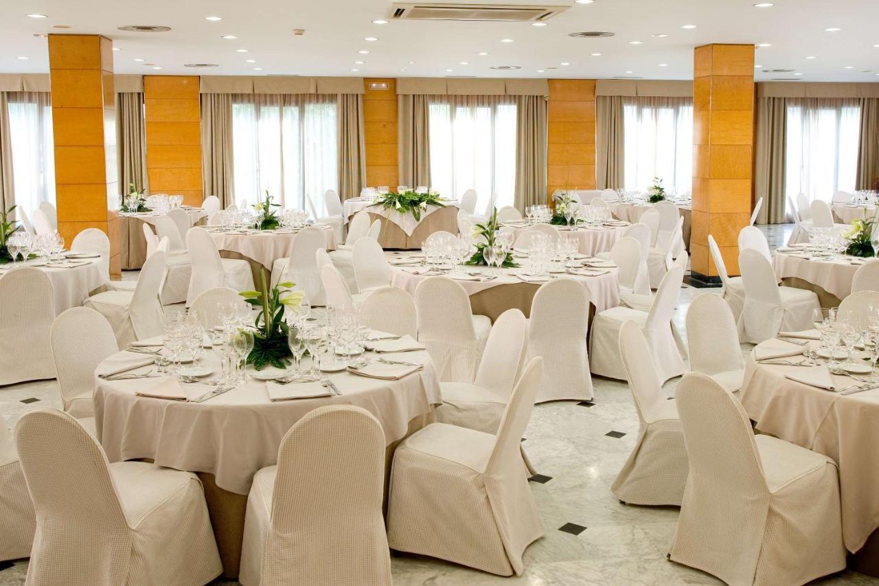 Nh Ciutat De Reus Hotel Bagian luar foto